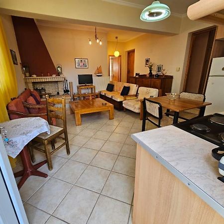 Appartamento Eva'S Poros  Esterno foto