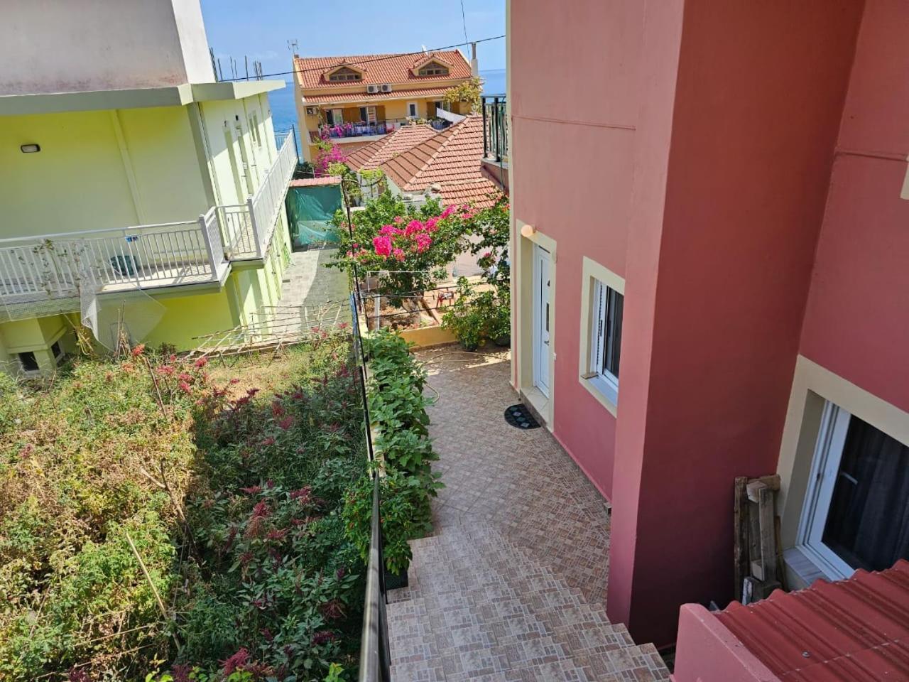 Appartamento Eva'S Poros  Esterno foto